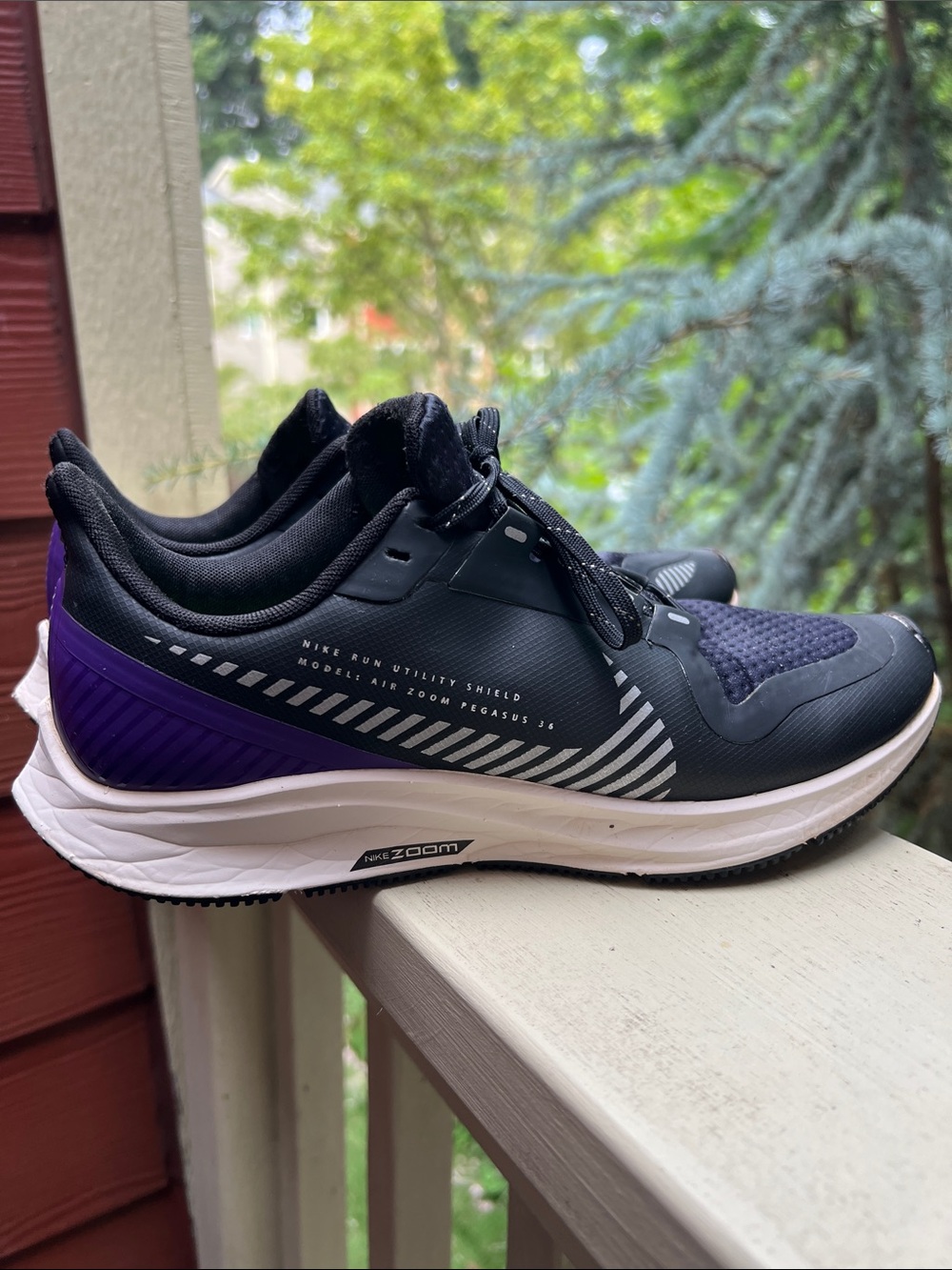 Nike women's Running Shoe - Black & Purple Accent